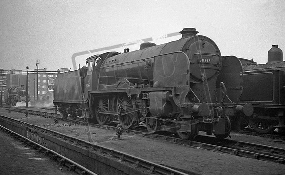 30913 1950s Nine Elms
