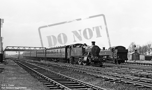 6152 1958-04-12 West Ealing