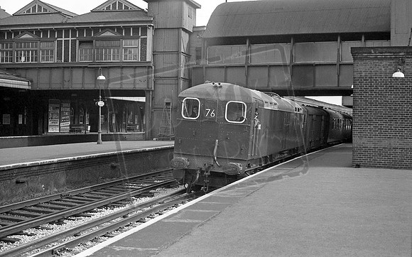 20002 1950s Clapham Junction