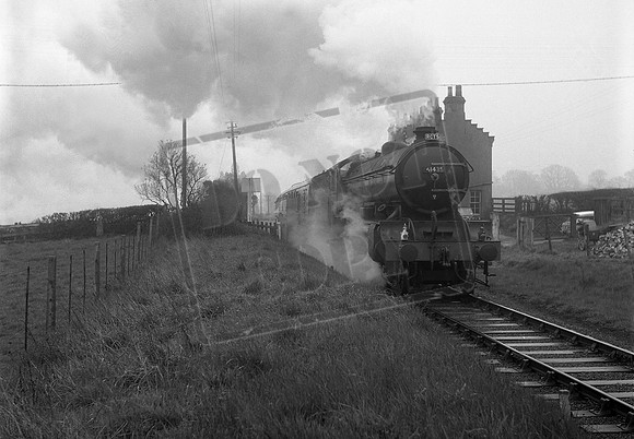 61435 1964-04-25 Finghall Lane Crossing