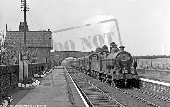 44415 1958-04-29 Farnsfield