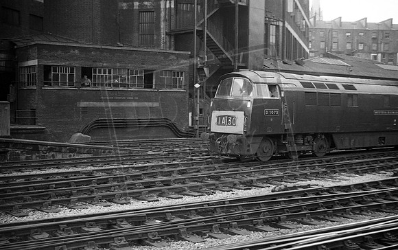 D1073 1964c London Paddington