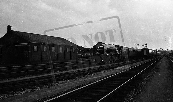 60532 1966-08-14 Westbury-ROneg-1704-265