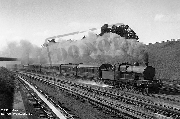 2426 1925-08-15 Bushey