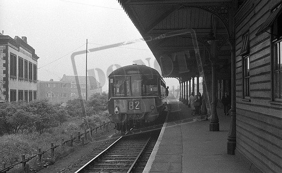 DMU Class 104 1960s Tyne Dock station
