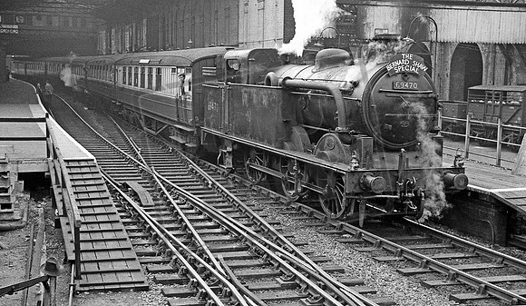 69470 1955-10-02 Farringdon