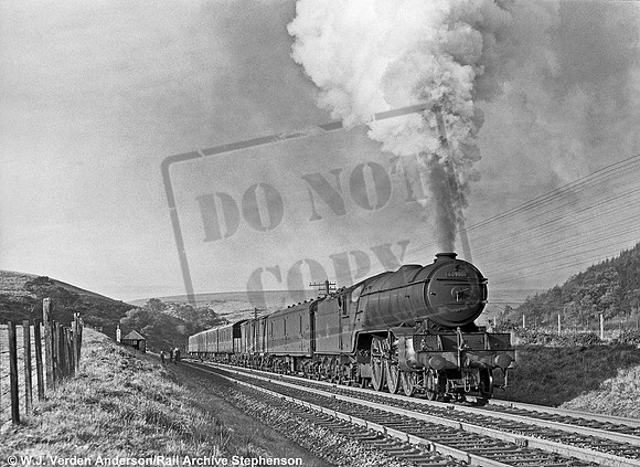 60980 1950s Cockburnpath bank