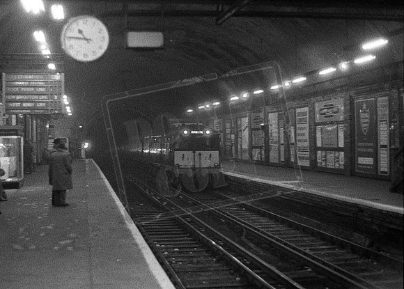 EMU M28690M 1960s Liverpoll James Street-ROneg-1604-111