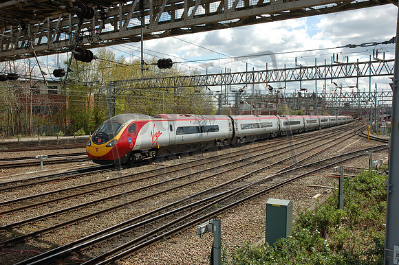 390103 2016-04-23 Crewe