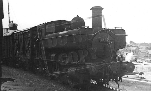 1367 1951-08 Weymouth Quay