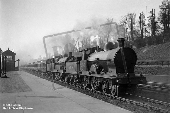 5241 1927 Bushey