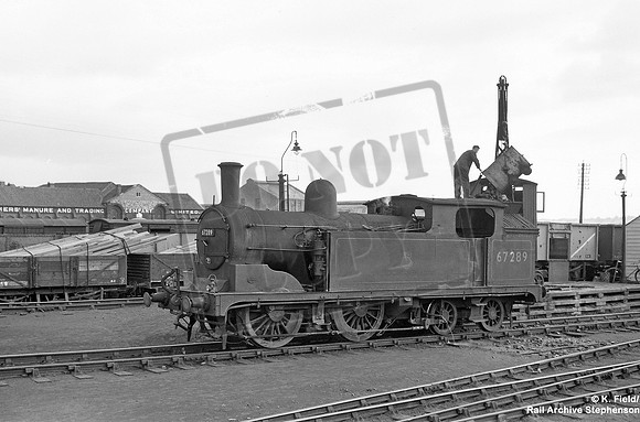 67289 1950s Malton shed