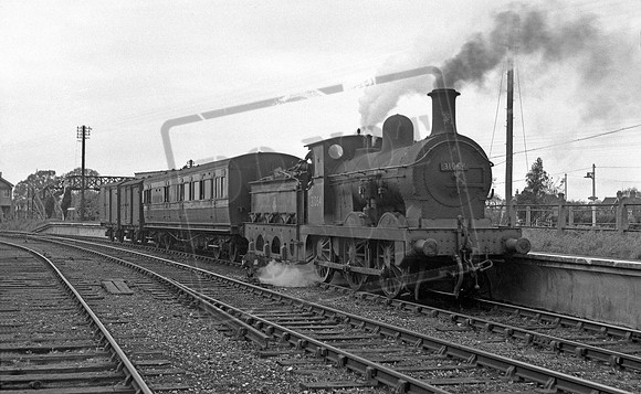 31064 1953-11-14 Headcorn Junction