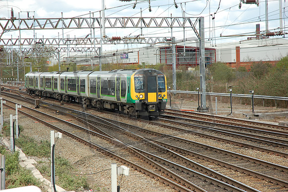 350264 2016-04-23 Crewe