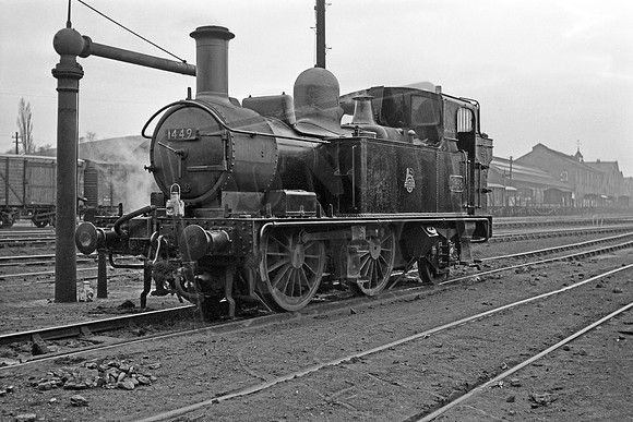 1449 1959c Oswestry shed