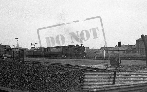 69671 1962-04-28 Stratford low level