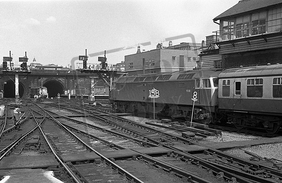 1538 1970c London Kings Cross