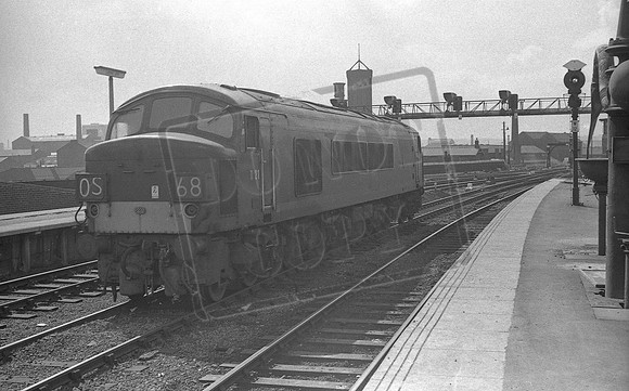 D21 1967-03 Leeds City