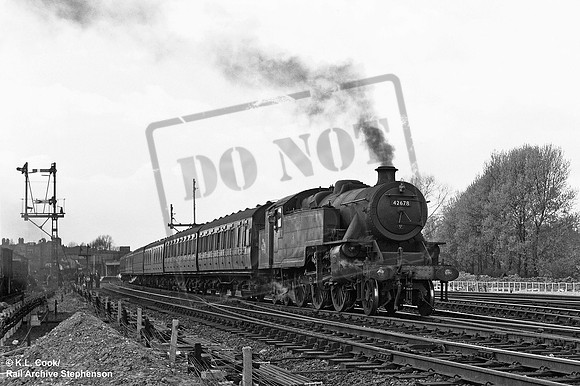 42678 1958-04-27 Upminster
