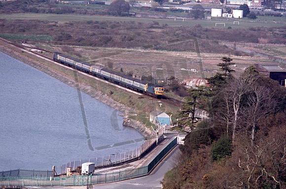33106 1977-04-16 Near Ernasettle
