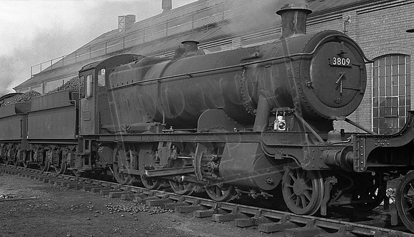 3809 1960s Oxley shed