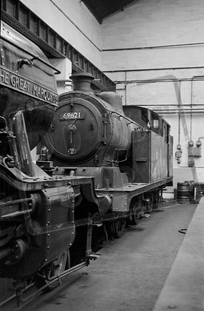 69621 1964-04  Neville Hill