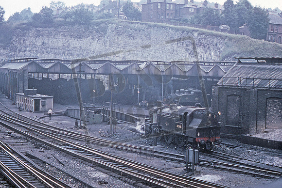 41301 1964-07-15 Guildford