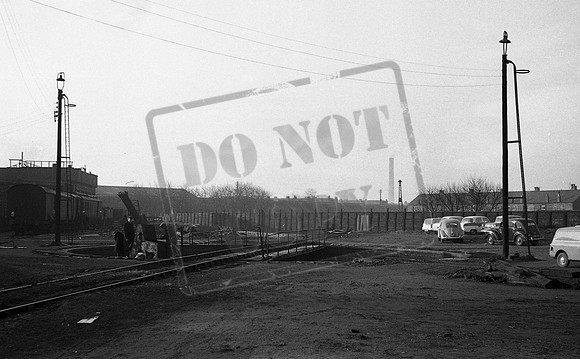 Shed 1967 Warrington Dallam turntable, looking south-ROneg-1612-488-053