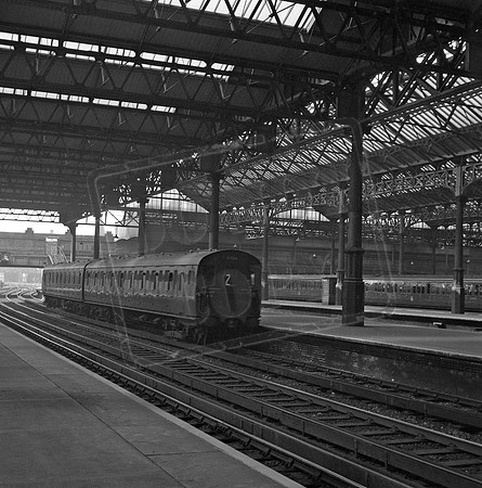 EMU 5706 1956-05-06 London Victoria