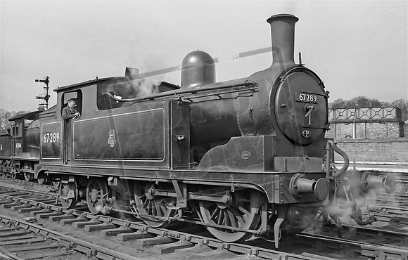 67289 1955-04 Malton