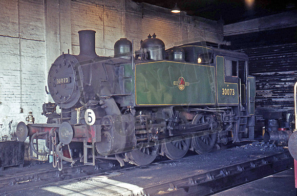 30073 1965-02 Southampton Dock Shed