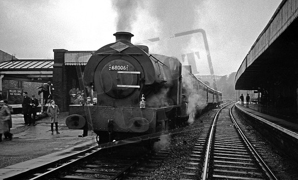68006 1966-11-26 Millers Dale