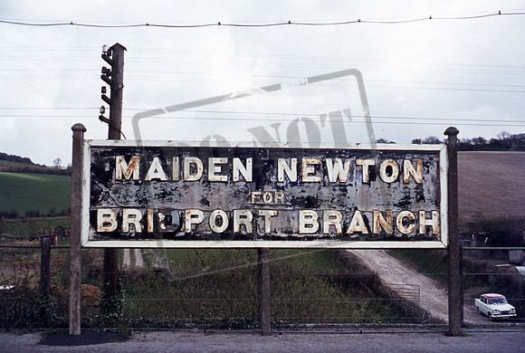 Maiden Newton 1975