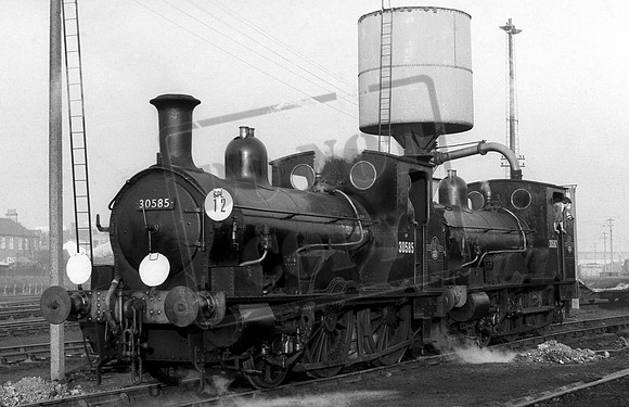 30585 30587 1962-12-02 Wimbledon West Yard