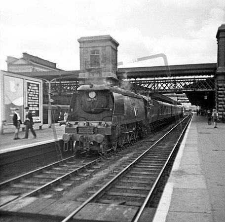 34081 1960s Exeter St Davids