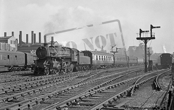 43112 1950s Leeds Wellington