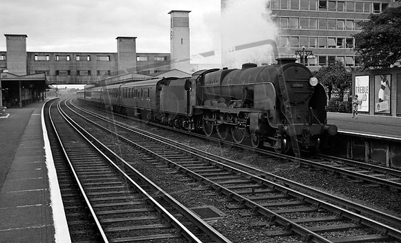 30860 1961-08-23 Surbiton