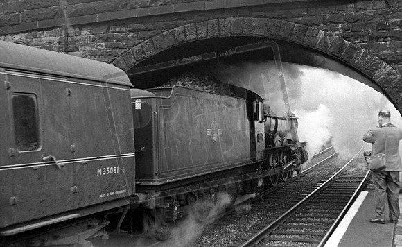 6994 1964-04-25 Ruabon