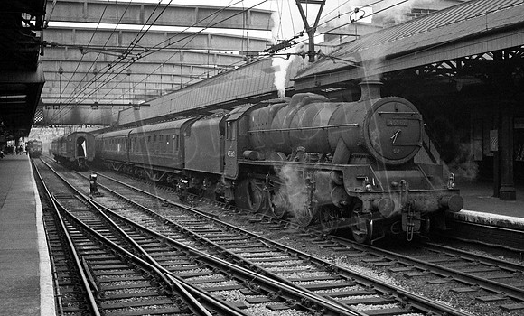 45562 1964c Sheffield Victoria