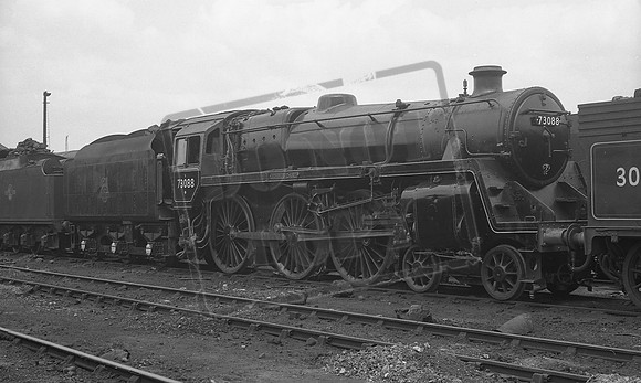 73088 1961-05-17 Eastleigh