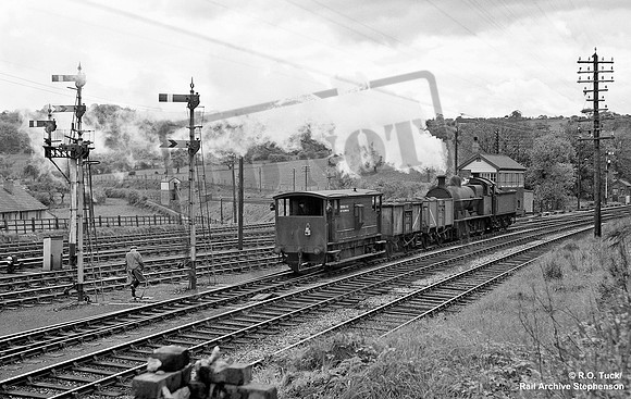 49121 1957-05-18 Bird in Hand
