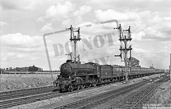 61285 1960s Saxondale Junction
