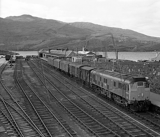 D5129 1969c Kyle of Lochalsh