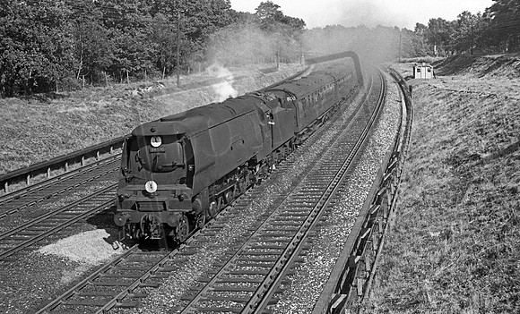 34030 1962-08 Deepcut near Pirbright Junction