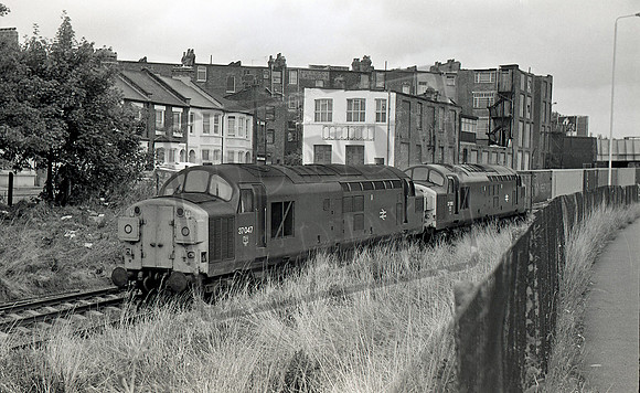 37047 1983-07 Willesden