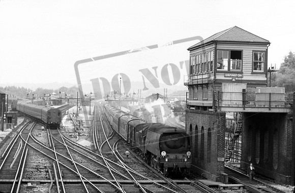 34100 1960-07-01 Orpington