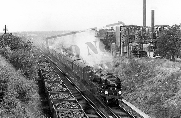 34100 1961-06-11 Tonbridge
