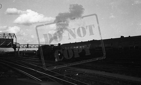 80xxx 1966-09-02 Clapham Junction-ROneg-1704-016