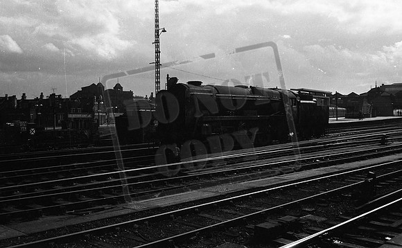 340xx 1966-09-02 Clapham Junction-ROneg-1704-003