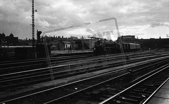 340xx 1966-09-02 Clapham Junction-ROneg-1704-004